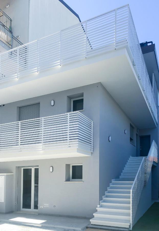 Appartamenti Sunrise Cattolica Exteriör bild
